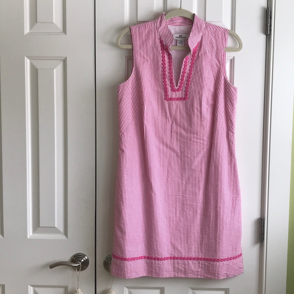 Pink vineyard vines cotton shift